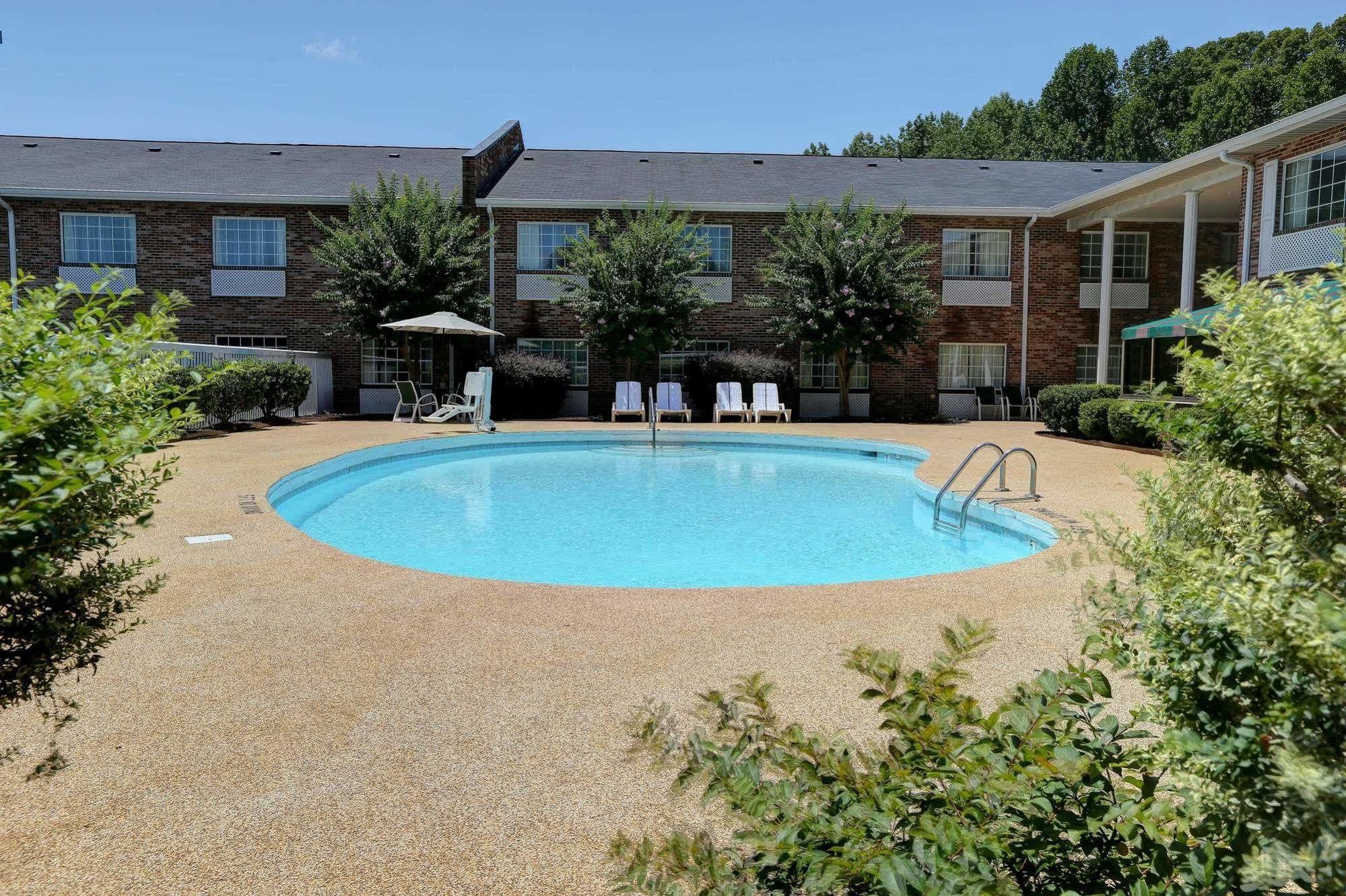Country Inn & Suites By Radisson, Charlotte I-85 Airport, Nc Exterior photo
